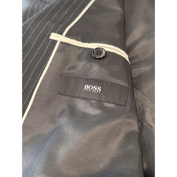 HUGO BOSS Mens Blazer Gray Pinstripe Two Button Sport Coat Suit Jacket Slim 40L - Picture 2 of 9